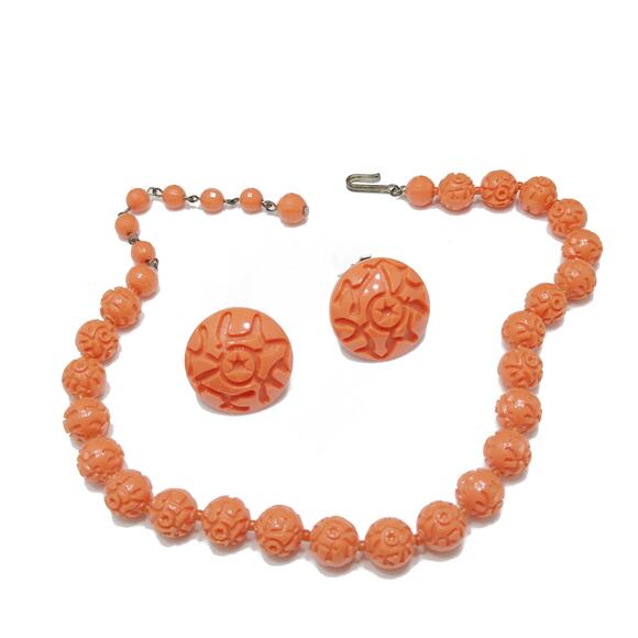 Vintage Orange Molded Beads Necklace & Earrings, Lucite, 1950s - Picture 8 of 10
